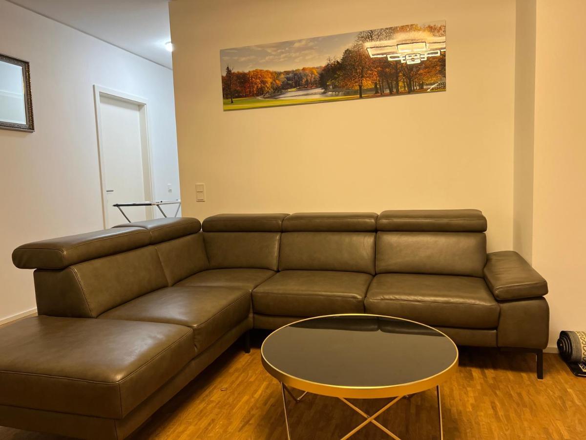 Three Bedroom Apartment In City Centre With A Grand Garden Frankfurt am Main Bagian luar foto